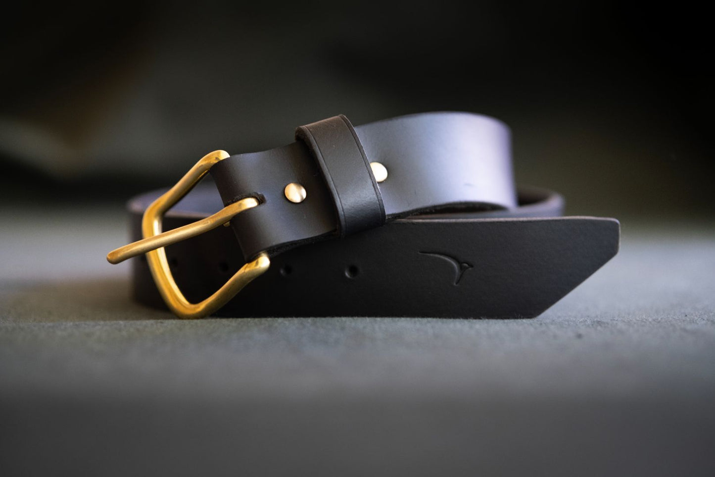 Wren Indian handmade full-grain leather belt with solid brass hardware in black